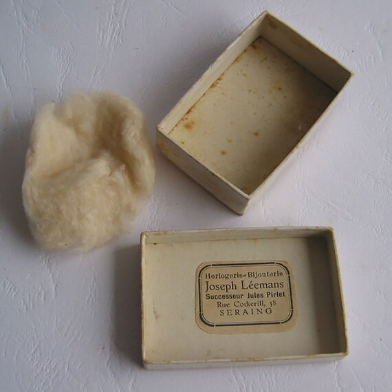 Coffret Ancien En Carton De Soie “Retour à La Maison” – Fabrication Française, Gris, Style Antique
