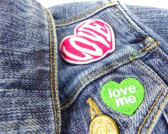 Girl or boy denim jean jacket with embroidered patches. Puppy love. 3T Baby Gap hippie jacket. Metal buttons with front flap pockets.
