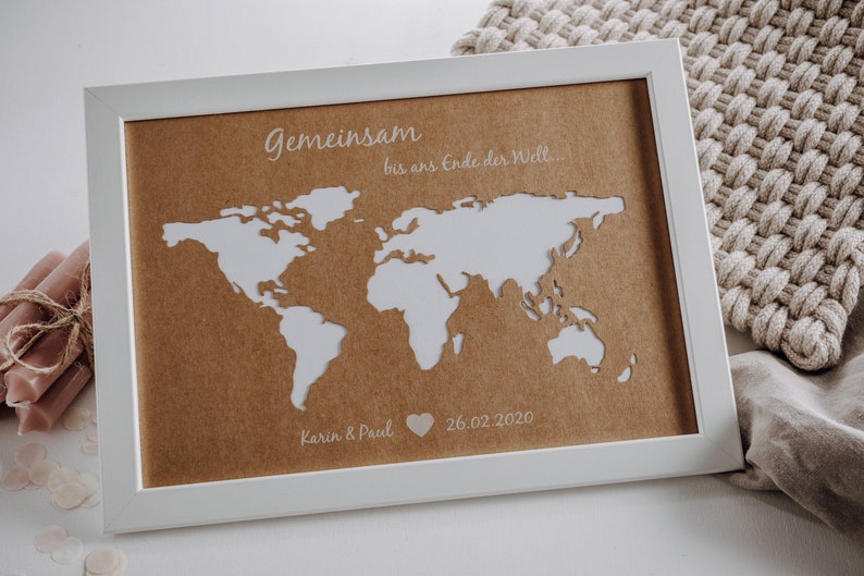 Personalisiertes Hochzeitsgeschenk Weltkarte mit Bilderrahmen als Geldgeschenk // wedding gifts // Hochzeit Gemeinsam bis ans Ende der romantisch - weiß