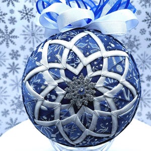 QK-134 "Alpine Aster" Ornament Kit 3.54" (9cm ball)
