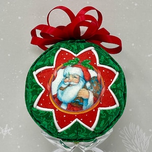 LITTLES DiY KIT LQK-702 Santa Wreath Quilted no-sew Ornament Kit, eps polystyrene ball, tutorial included