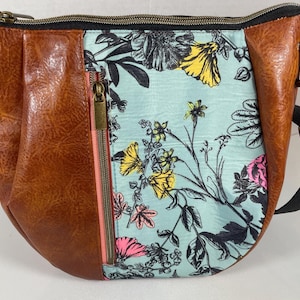 Floral butterfly print faux leather crossbody bag and shoulder strap purse