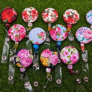 Crafting Assistants Needle Minders with Scissor Holder