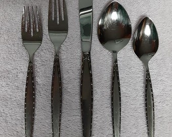 56 piece service for 8 vintage Oneida stainless Venetia flatware set