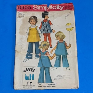 Simplicity 8420 Childs Jiffy Wrap Jumper and bell-bottom pants Sewing Pattern-Size  6, Breast 25 - Cut and Complete