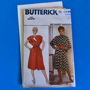 UNCUT Butterick 4529 Misses Dress and Belt  Sewing Pattern by Richard Warren  - Size 8-10-12 or Size 14-16-18 -missing envelope