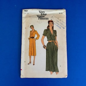 Vogue 7407 Very Easy Misses loose fitting front wrapped dress sewing pattern - Size 8, Bust 31 1/2&quot; - Complete