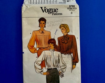 UNCUT 80's Vogue 9786 Misses Loose fitting Blouse with extended shoulders and shoulder pads Sewing Pattern Size 8  Bust 31 1/2