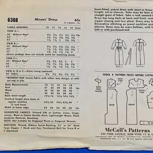 Puede incluir: Patr&oacute;n vintage McCall's 6388 para un vestido de se&ntilde;ora. El patr&oacute;n incluye requisitos de tela, medidas corporales y telas sugeridas. El vestido tiene canes&uacute;, mangas montadas y cierre de cremallera. El patr&oacute;n es de 1962.
