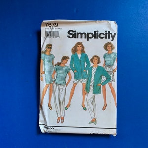 UNCUT Simplicity 7679 Misses Strickhose oder Shorts, Kleid oder Top und Cardigan-Jacke Schnittmuster - Größe Pt-Med. 6-16