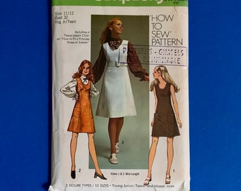 UNCUT 70's Simplicity 9235 Young Junior / Teens jumper or dress in 2 lengths and blouse Sewing Pattern -Size 11/12, Bust 32"