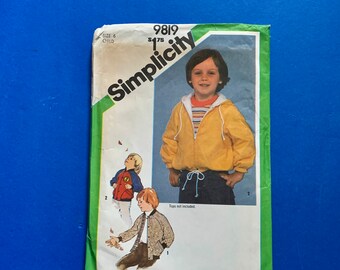 UNCUT Simplicity  9819 Child's Hooded or unhooded lined jacket Sewing Pattern-Size 6- Chest 25, Waist 22, Hip 26