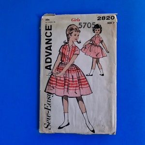 1960&#39;s Advance 2820 - Girl&#39;s Dress sewing pattern-  Size 7, Breast 25&quot;  -  Cut and complete