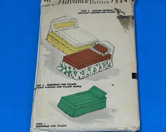 1940's UNCUT Advance 7534 Double or Twin bedspreads, pillows, coverlet  Sewing pattern - NOTE:  This is an unprinted pattern.