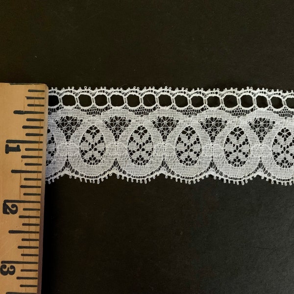 Vintage 1 5/8 inch White lace trim - by the yard