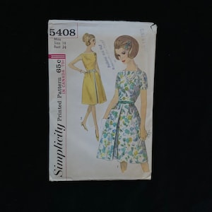 Simplicity Misses Jacket - Bolero, cropped, short jacket Sewing Pattern 5216 -  Size Miss 14, Bust 34 - UNCUT