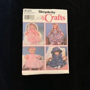 Simplicity 9286 Sewing Pattern for doll clothes,Sizes 12-14", 16-18", 20-22" - Dresses, Bib, Panties, Bonnet -    UNCUT