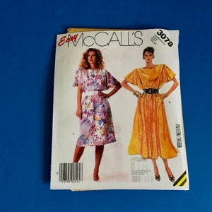Patron de couture robe pull non coupée Easy McCall's 3078 Misses - Taille 22-24 ou taille 20-22-24 - Enveloppe manquante