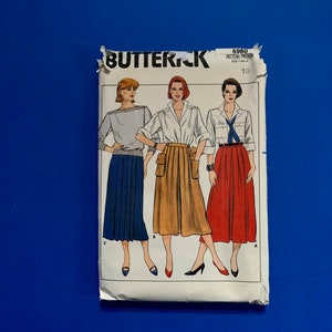 UNCUT Butterick 6960 Misses Straight or Flared skirt Sewing pattern with detachable pocket - Size 10 - Waist 25&quot;