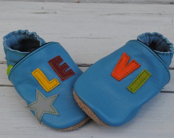 Krabbelschuhe Star with name, light blue-colored