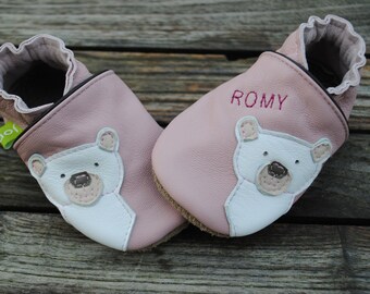 Bear crawling shoes, powder pink and white