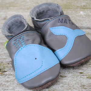 Crawling shoes whale with name, gray-light blue image 1