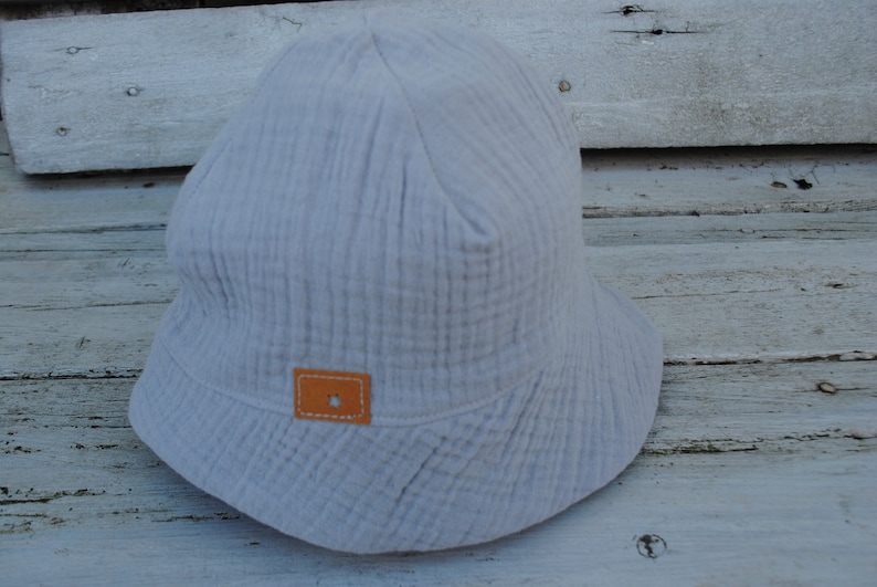 Chapeau de soleil en mousseline, chapeau d'été, bord gris clair, intérieur gris foncé image 3