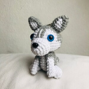 Limited Edition Gehäkelter Husky Hund Stofftier Miniatur Amigurumi Puppy Dog Crochet Kinder Erwachsene Adventskalender Weihnachten Geschenk Bild 2