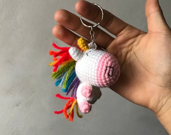 Gehäkeltes Regenbogen Einhorn Schlüsselanhänger Crochet Unicorn Keychain Weihnachtsgeschenk Adventskalender Christmas Stofftier Kuscheltier