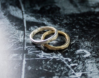 Ensō Ring // Hallmarked Infinity Band 9ct Gold Sterling Silver Wax Carved