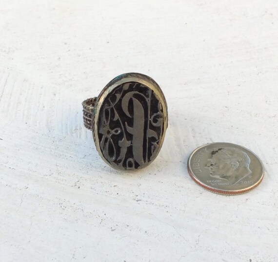 Antique signet ring Oval wax seal ring Size 7 Got… - image 3