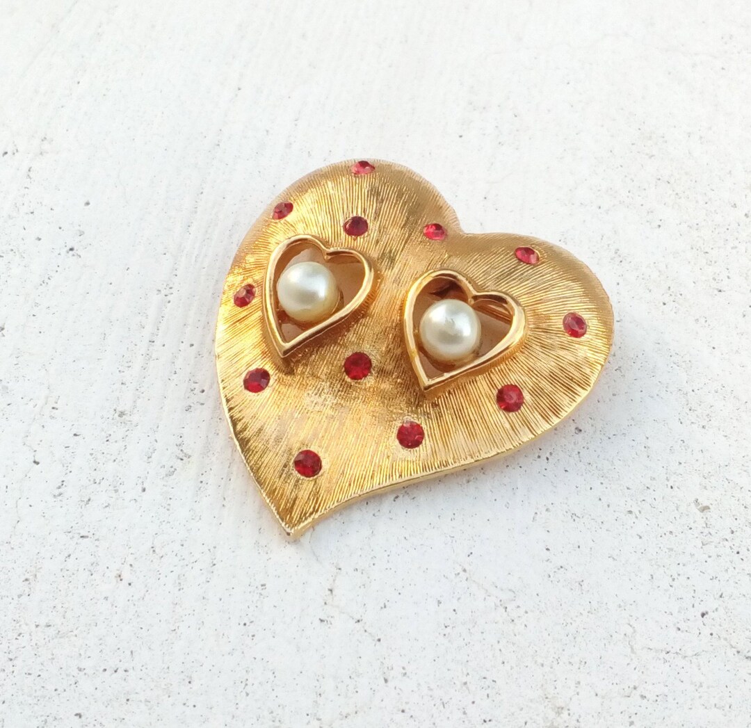 Broche Vintage Soleil Doré - Bijou Fantaisie Signé Yves Rocher - Métal Doré - Occasion