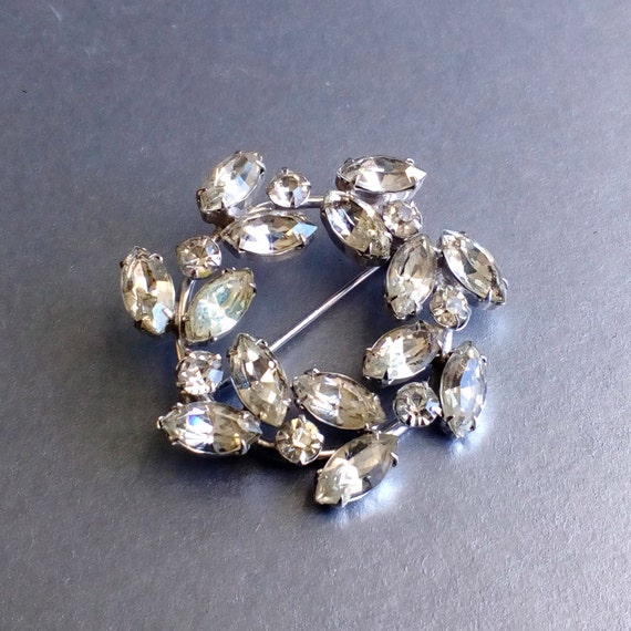 Сrystal WREATH brooch Signed Weiss Co. Wedding je… - image 1