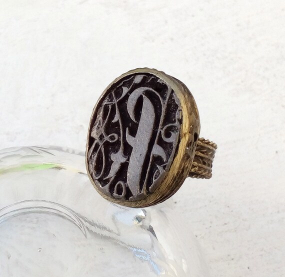 Antique signet ring Oval wax seal ring Size 7 Got… - image 6