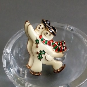 Vintage ICE SKATING SNOWMAN pin Holiday enamel brooch Unisex lapel pin Coworker gift Stocking stuffer