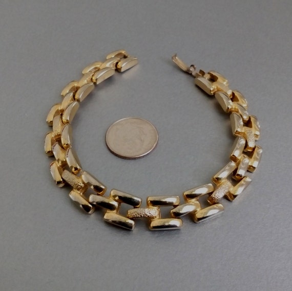 Classic linked bracelet Vintage unisex gold tone … - image 10