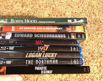 DVDとブルーレイ映画のセレクションは12種類から選べます。このショップからは海外発送は行っておりません。