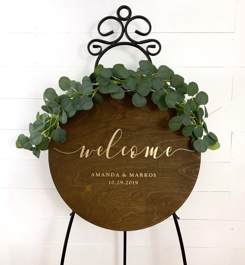 Round Wedding Welcome Sign Custom Circle Wood Wedding Sign image 0