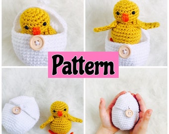 PATTERN Hatching chicken egg