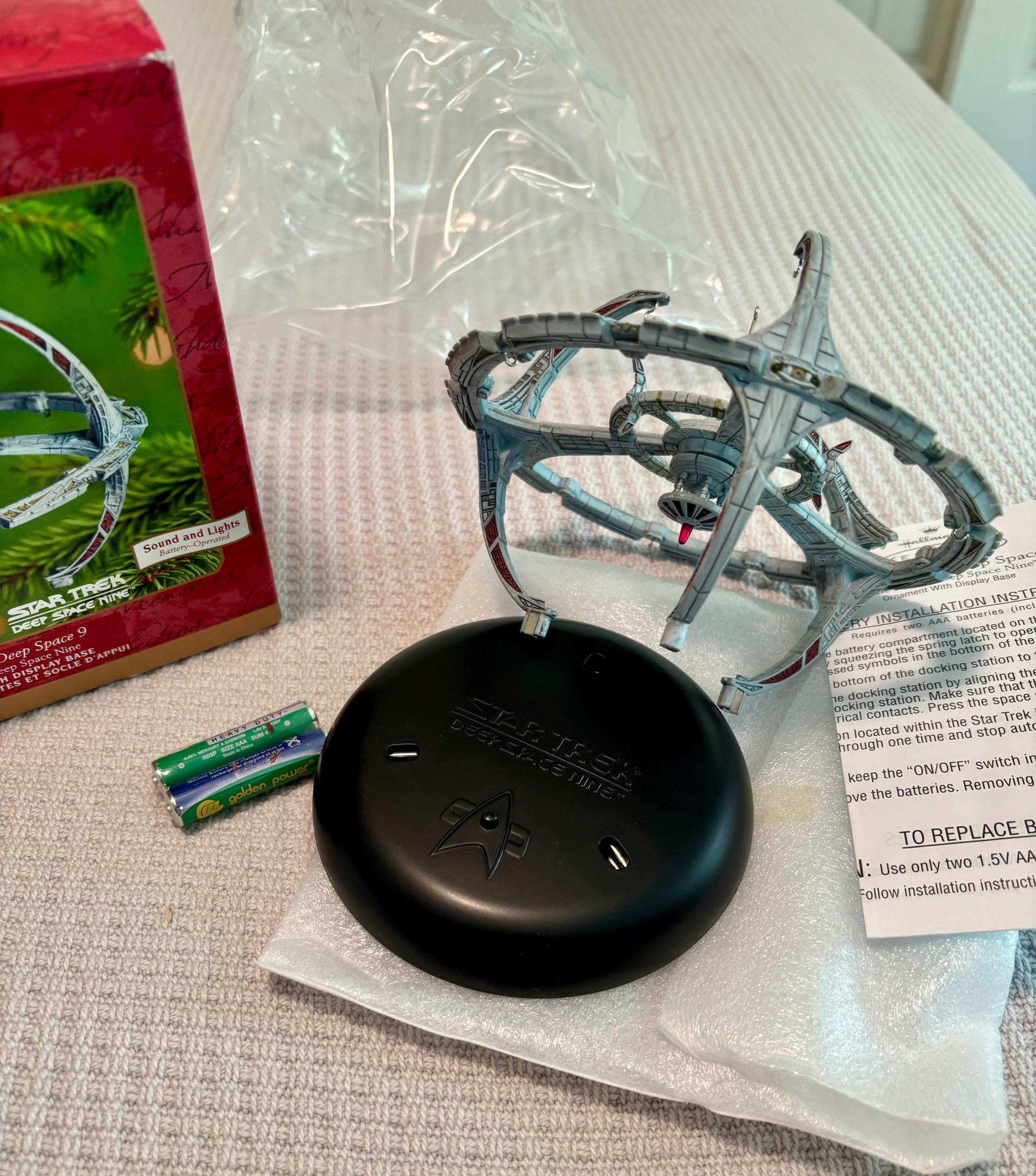 Vintage Star Trek Deep Space Nine Ornament: Hallmark Keepsake With