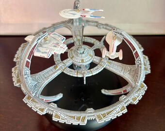 Hallmark スタートレック　ディープスペースナインオーナメント　1997年 Vintage Star Trek Deep Space Nine Ornament: Hallmark Keepsake With