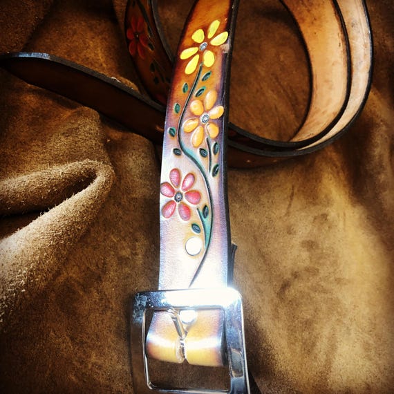 Hand Tooled and Hand Painted Flower Belt W/ Antique Finish  display picture 2