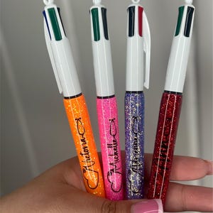 Penne glitterate per infermieri, penne glitterate per dottori, penne glitterate personalizzate, campo medico, penna glitterata per infermieri, penna Inkjoy, penna BIC 4 in 1, penna per infermieri, penne glitterate