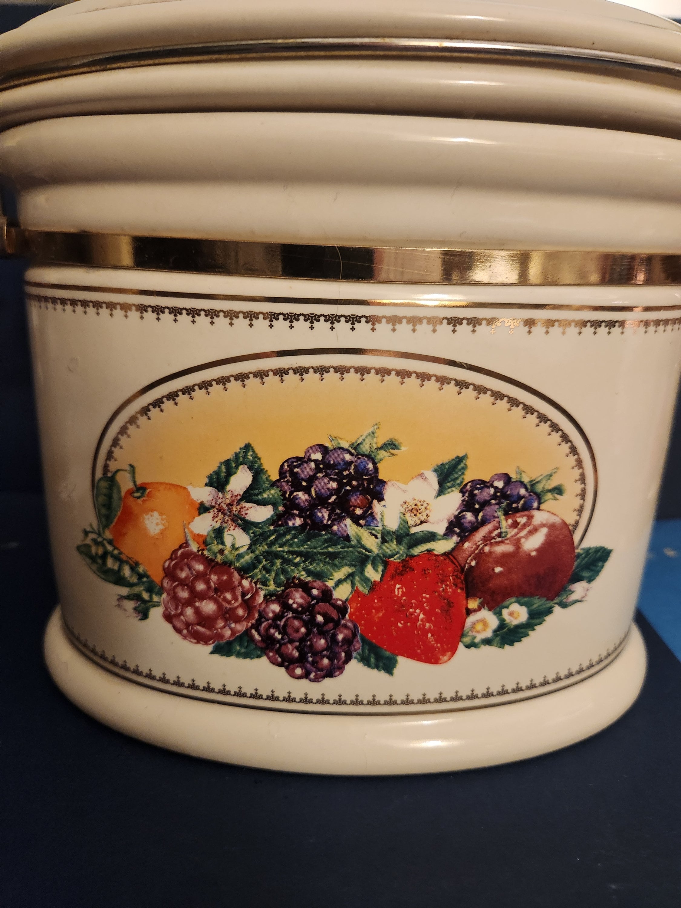 1990s Vintage Knotts Berry Farm Canister - Etsy