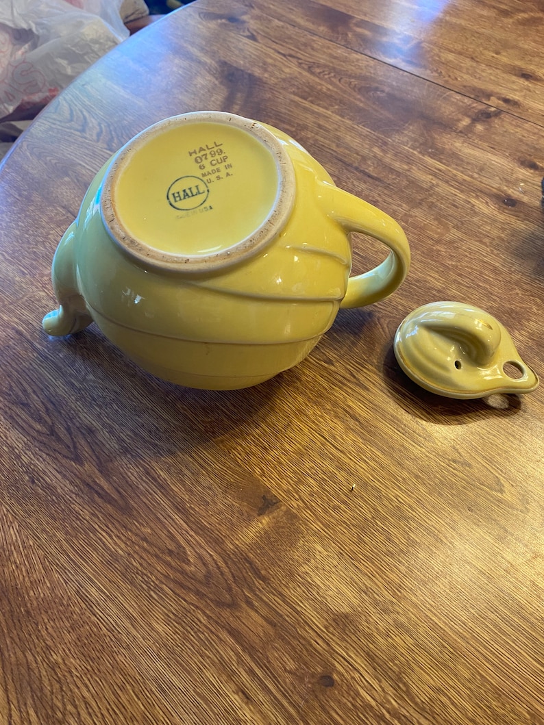 Vintage Hall Yellow Teapot With 22K Gold Oak Leaves Etsy