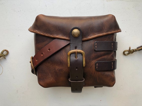 Kleine männliche Satchel-Tasche aus Leder mit MOLLE für Anhänge - .de