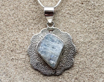 925 Solid Sterling Silver Raw Rough Cut Semi Precious Natural Rainbow Moonstone Stone Pendant