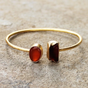 Gold Carnelian Cuff Bracelet – Raw & Faceted Gemstone, Adjustable Boho Jewelry, Handmade Orange Crystal Bangle, Gift for Her