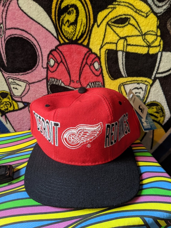 NWT Vintage 90s STARTER NHL Detroit Red Wings red