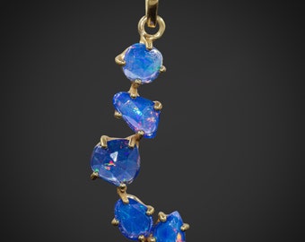 Pendentif opale de feu bleu naturel, pendentif opale 5 pierres, pendentif opale éthiopienne AAA, pendentif opale à facettes, pendentif en or, cadeau d'opale de feu vintage